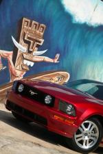 Ford Mustang GT 2005 года